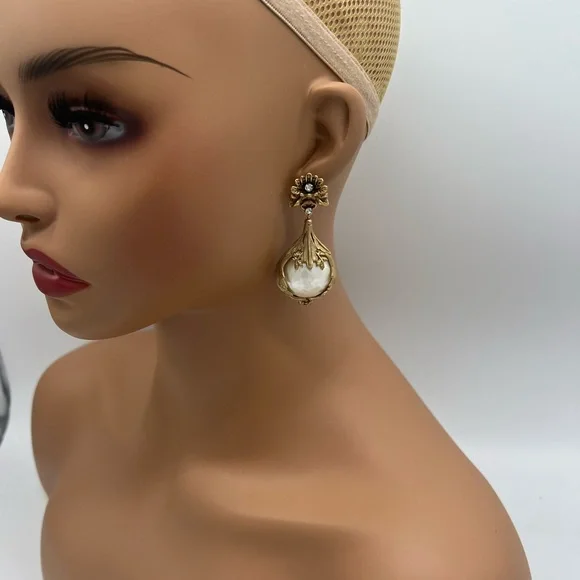 ANTIQUE STYLE PEARL DROP EARRINGS - Picture 3 of 5